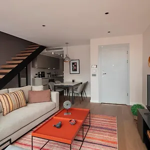 Апартаменты Stunning Bright 1bed15bath Duplex Penthouse! #71, Стамбул